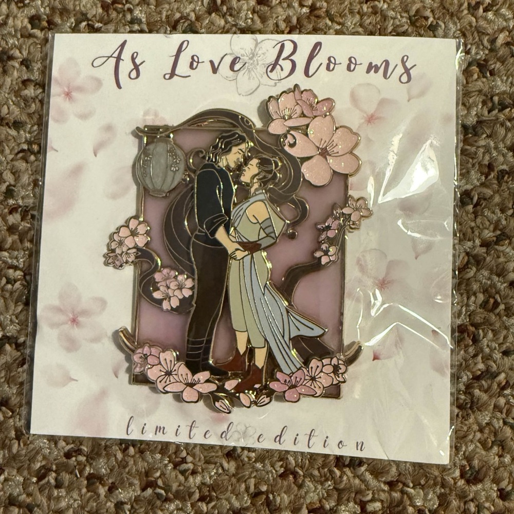 Limited Edition Romantic Fantasy Enamel Pin - Reylo